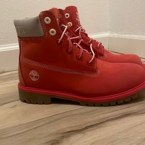 Size 6 Limited edition Houston Rockets timberlands